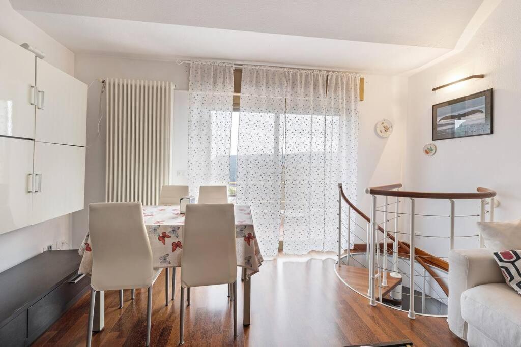 Al 37 Vista Mare E Colline Apartment